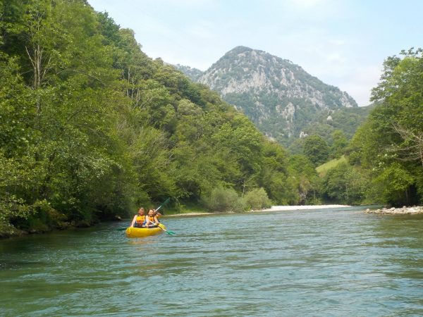 Canoas Río Deva
